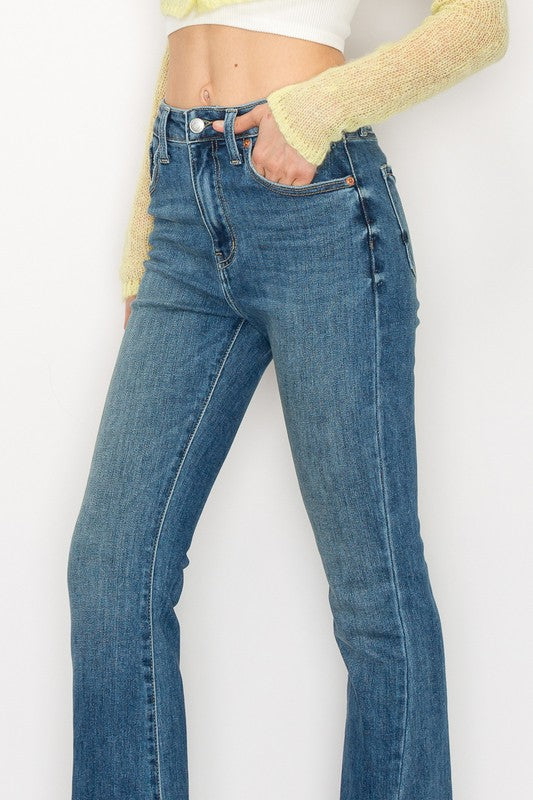 HIGH  RISE BOOT CUT JEANS - Panther®